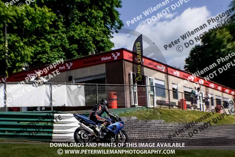 cadwell no limits trackday;cadwell park;cadwell park photographs;cadwell trackday photographs;enduro digital images;event digital images;eventdigitalimages;no limits trackdays;peter wileman photography;racing digital images;trackday digital images;trackday photos